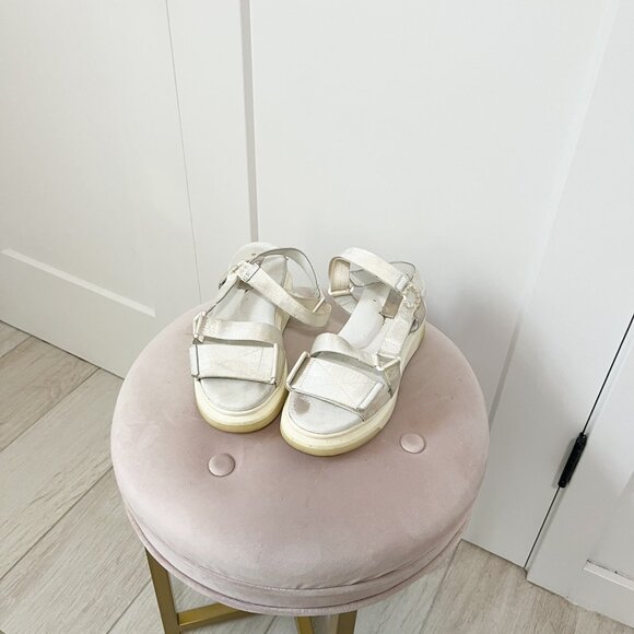 Suzanne Rae White Chunky Platform Sandals Size 35 - Picture 1 of 7